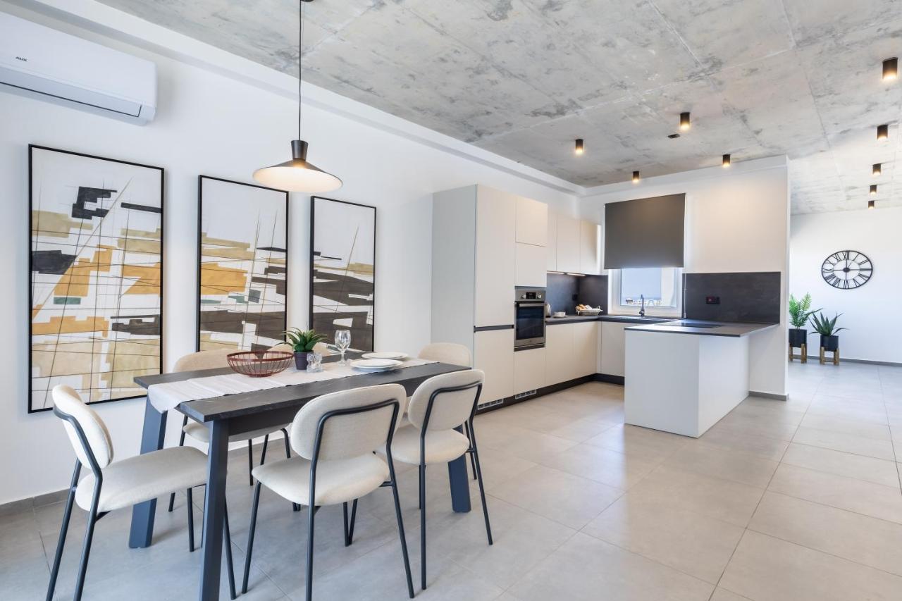 Apartament Seaside Luxury In Pembroke St Julians Zewnętrze zdjęcie